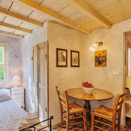 Agriturismo Di Charme E Ristorante Stallato Il Filo Di Paglia Carro Ngoại thất bức ảnh