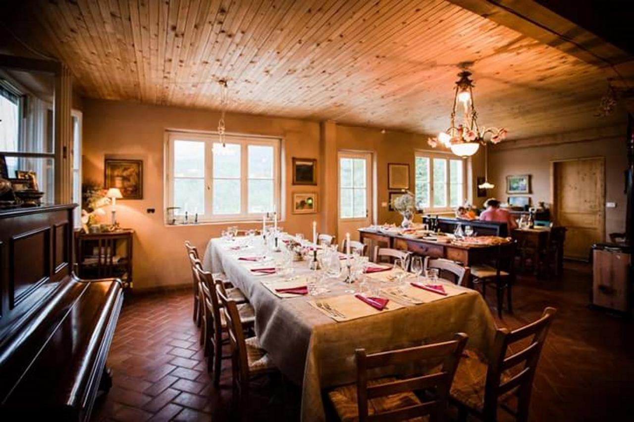 Agriturismo Di Charme E Ristorante Stallato Il Filo Di Paglia Carro Ngoại thất bức ảnh