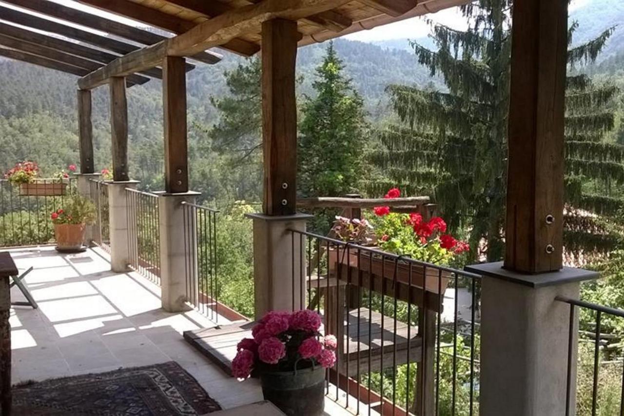 Agriturismo Di Charme E Ristorante Stallato Il Filo Di Paglia Carro Ngoại thất bức ảnh