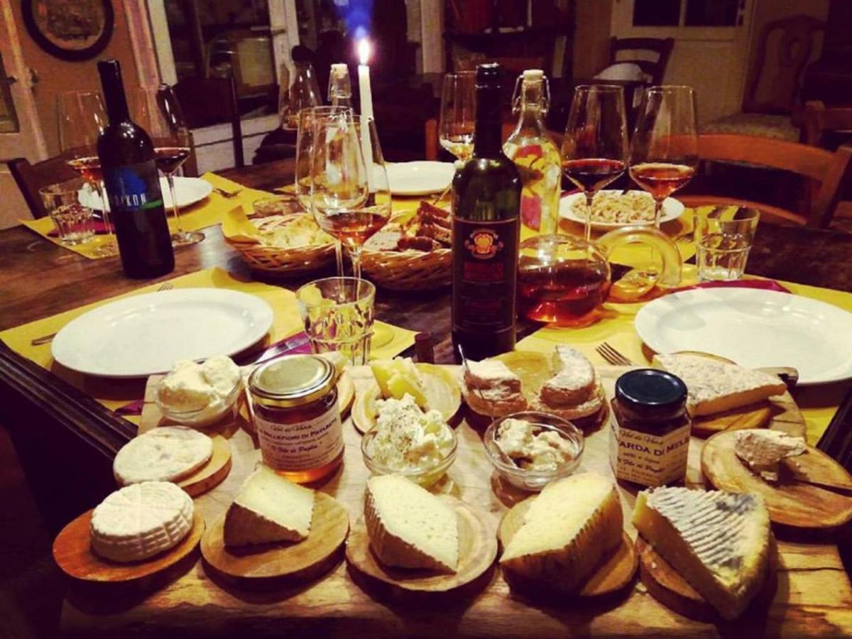 Agriturismo Di Charme E Ristorante Stallato Il Filo Di Paglia Carro Ngoại thất bức ảnh