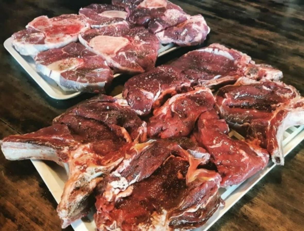 Agriturismo Di Charme E Ristorante Stallato Il Filo Di Paglia Carro Ngoại thất bức ảnh