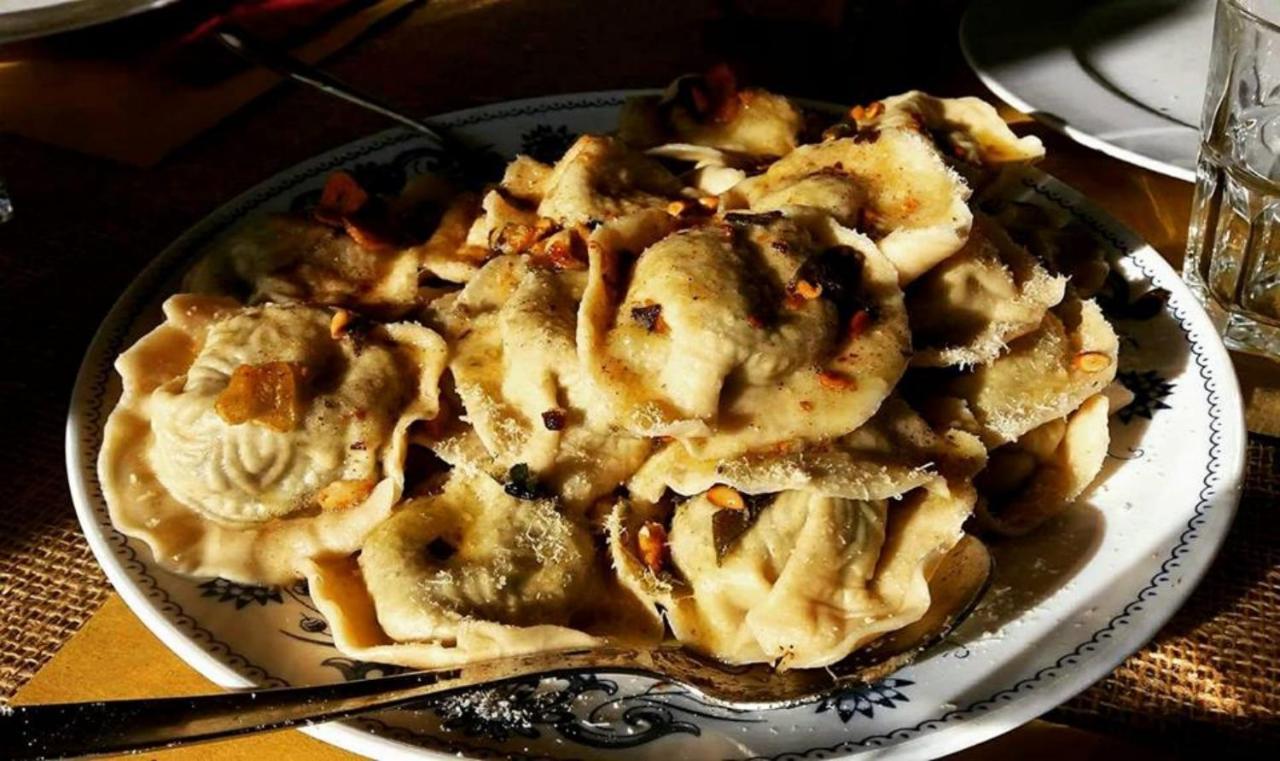 Agriturismo Di Charme E Ristorante Stallato Il Filo Di Paglia Carro Ngoại thất bức ảnh