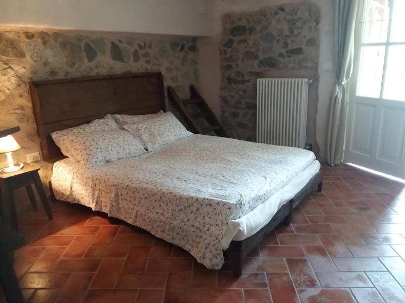 Agriturismo Di Charme E Ristorante Stallato Il Filo Di Paglia Carro Ngoại thất bức ảnh