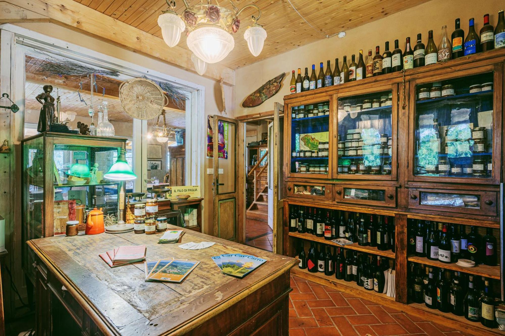 Agriturismo Di Charme E Ristorante Stallato Il Filo Di Paglia Carro Ngoại thất bức ảnh